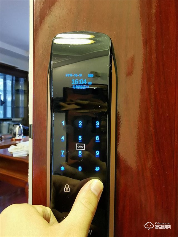 用了指紋鎖，才知道出門多便捷！希箭C1智能門鎖測評
