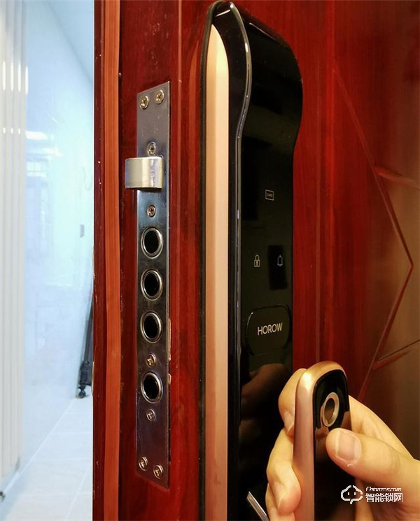 用了指紋鎖，才知道出門多便捷！希箭C1智能門鎖測評