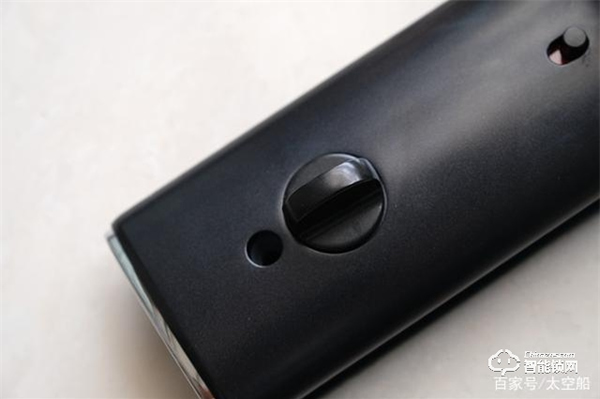 德施曼V8智能門鎖，以專業之名去守護我的家門