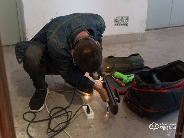 開啟全自動(dòng)智能化大門:TCL K6P全自動(dòng)智能鎖 開啟全自動(dòng)智能化大門:TCL K6P全自動(dòng)智能鎖