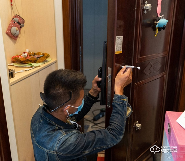 開啟全自動(dòng)智能化大門：TCL K6P全自動(dòng)智能鎖