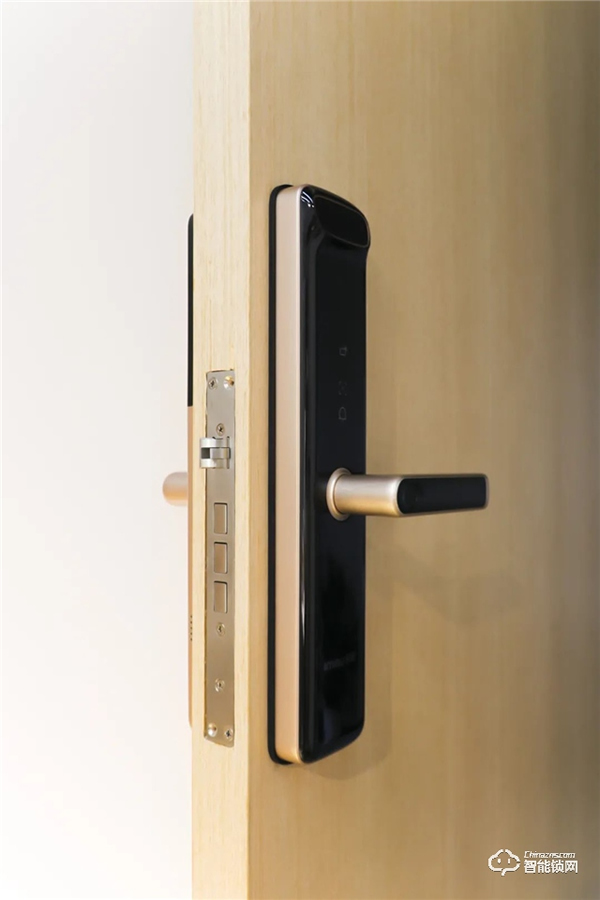 樂橙K6i人臉鎖新品測評：簡約大氣，是一款值得入手的人臉識別智能鎖