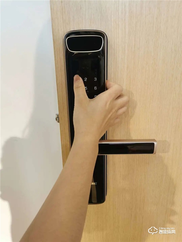 樂橙K6i人臉鎖新品測評：簡約大氣，是一款值得入手的人臉識別智能鎖