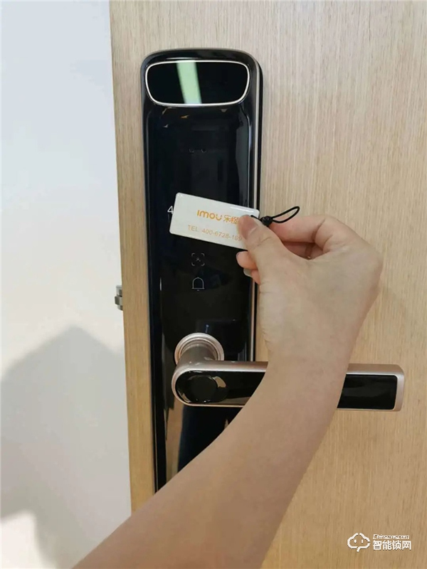 樂橙K6i人臉鎖新品測評：簡約大氣，是一款值得入手的人臉識別智能鎖