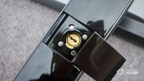 是智能讓我們更懶惰——金指碼X3指紋鎖 是智能讓我們更懶惰——金指碼X3指紋鎖