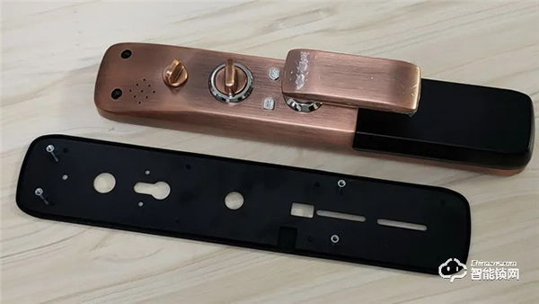 測評 | 金指碼全自動指紋鎖X3:輕奢、時尚、安全 測評 | 金指碼全自動指紋鎖X3:輕奢、時尚、安全