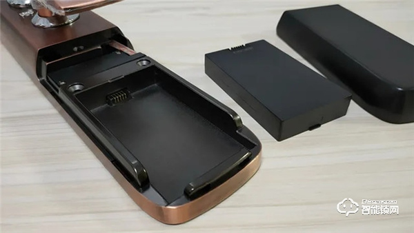 測評 | 金指碼全自動指紋鎖X3:輕奢、時尚、安全 測評 | 金指碼全自動指紋鎖X3:輕奢、時尚、安全