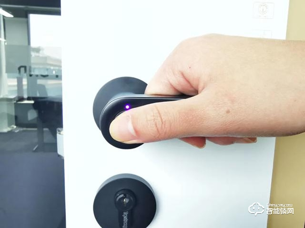 頂固安全門鎖ND100評測:簡而不凡,給家庭多重守護 頂固安全門鎖ND100評測:簡而不凡,給家庭多重守護