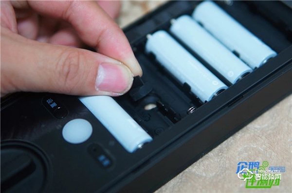 小米全自動智能門鎖評測：開門步驟簡化，一句話就能解鎖