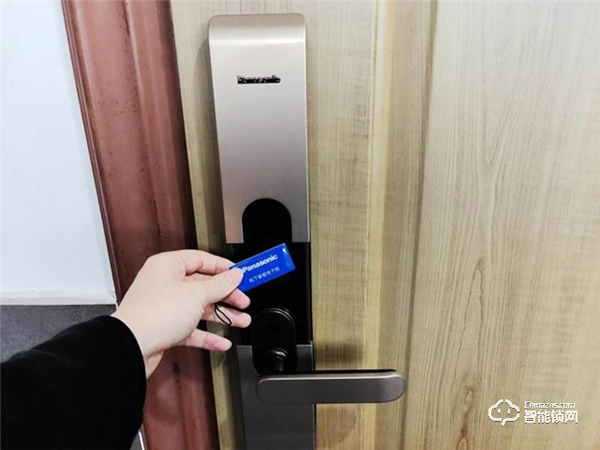 顏值、安全、智能,松下72系智能鎖使用評測 顏值、安全、智能,松下72系智能鎖使用評測