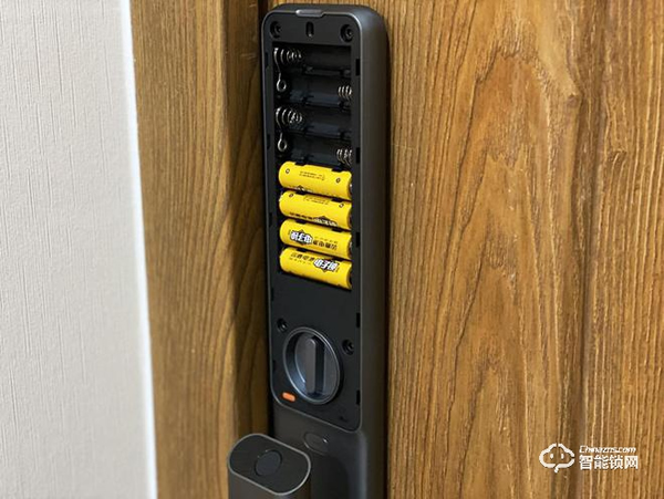 評測鹿客智能門鎖S30 Pro：全自動推拉 有6種開鎖方式