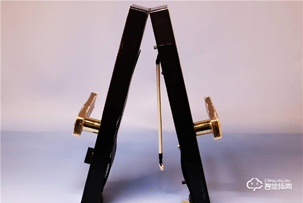 主打智能門鎖品牌裝修新房換門鎖，智能歐瑞博智能鎖給你安家防護