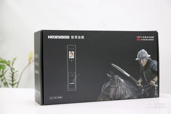 皇家金盾3D人臉識別全自動智能鎖R20D開箱圖賞 皇家金盾3D人臉識別全自動智能鎖R20D開箱圖賞