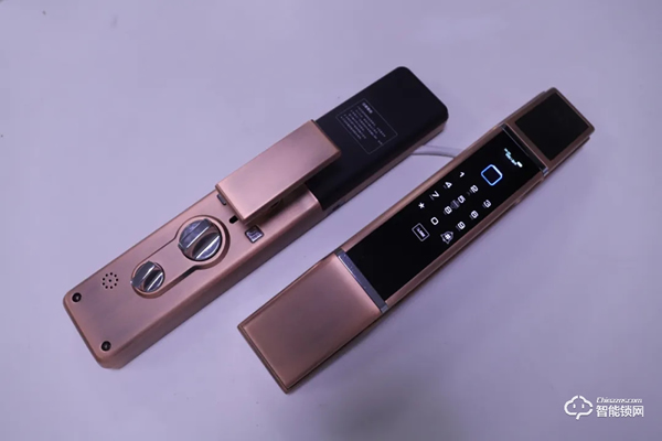 皇家金盾3D人臉識別全自動智能鎖R20D開箱圖賞 皇家金盾3D人臉識別全自動智能鎖R20D開箱圖賞