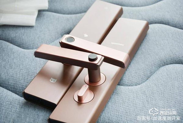 首創行業呼吸燈設計,斑點貓Z3智能指紋鎖實測體驗,顏值擔當者 首創行業呼吸燈設計,斑點貓Z3智能指紋鎖實測體驗,顏值擔當者