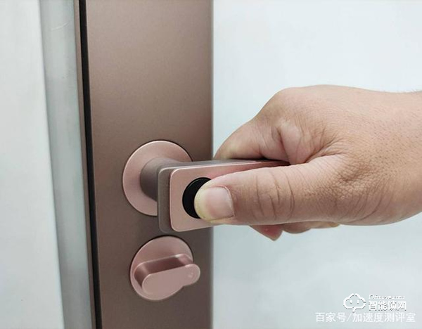 首創行業呼吸燈設計,斑點貓Z3智能指紋鎖實測體驗,顏值擔當者 首創行業呼吸燈設計,斑點貓Z3智能指紋鎖實測體驗,顏值擔當者