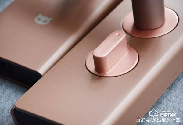 首創行業呼吸燈設計,斑點貓Z3智能指紋鎖實測體驗,顏值擔當者 首創行業呼吸燈設計,斑點貓Z3智能指紋鎖實測體驗,顏值擔當者