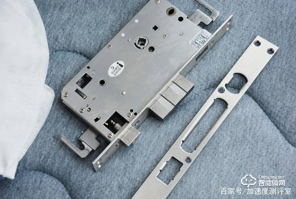 首創行業呼吸燈設計,斑點貓Z3智能指紋鎖實測體驗,顏值擔當者 首創行業呼吸燈設計,斑點貓Z3智能指紋鎖實測體驗,顏值擔當者