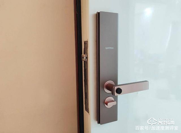 首創行業呼吸燈設計,斑點貓Z3智能指紋鎖實測體驗,顏值擔當者 首創行業呼吸燈設計,斑點貓Z3智能指紋鎖實測體驗,顏值擔當者