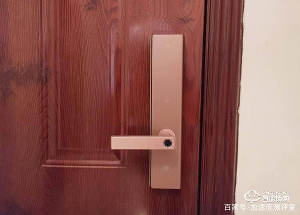 首創行業呼吸燈設計,斑點貓Z3智能指紋鎖實測體驗,顏值擔當者 首創行業呼吸燈設計,斑點貓Z3智能指紋鎖實測體驗,顏值擔當者