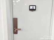 首創行業呼吸燈設計,斑點貓Z3智能指紋鎖實測體驗,顏值擔當者