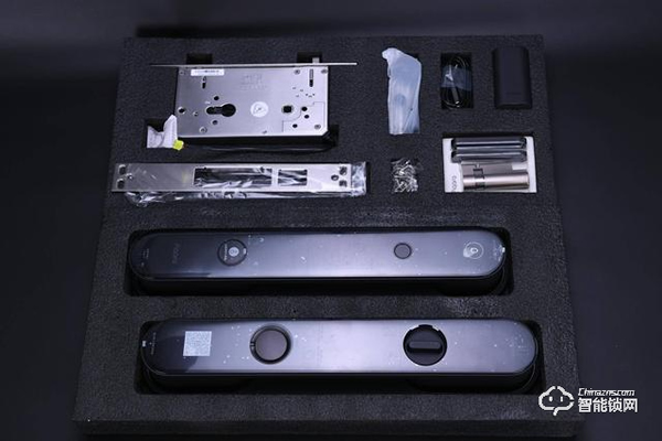 Aqara全自動(dòng)智能推拉鎖D100，讓我成為全村最靚的仔