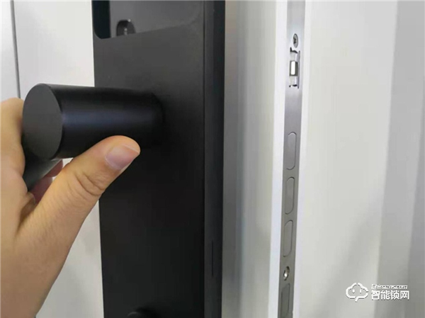買把智能鎖送家里老人,LOCKSIGA洛克思格智能鎖體驗 買把智能鎖送家里老人,LOCKSIGA洛克思格智能鎖體驗