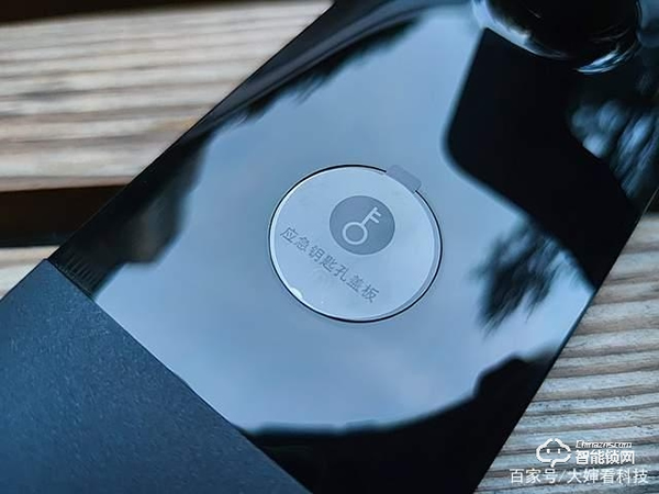 老丟鑰匙不如扔掉鑰匙，讓你家的門更加安全，小米智能門鎖E體驗