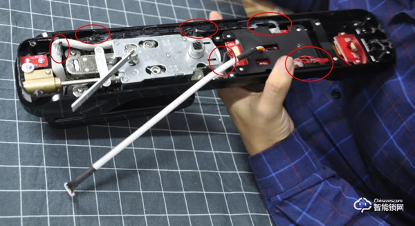 產(chǎn)品測(cè)評(píng) | 超人T1全自動(dòng)推拉鎖全拆機(jī)測(cè)評(píng)