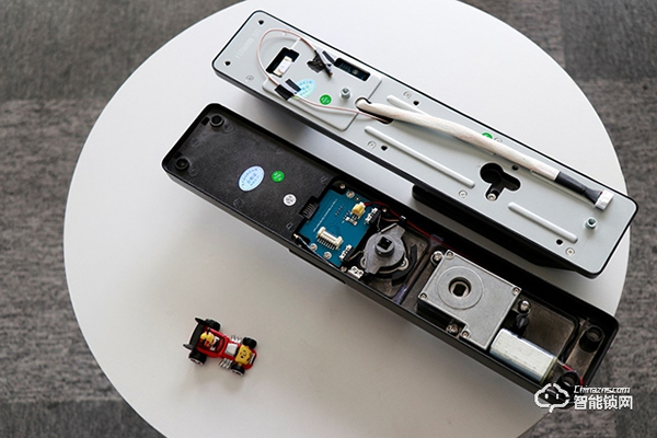 指靜脈識別+視頻語音對講,安全“看”得見:樸墅P89指靜脈智能鎖評測體驗 指靜脈識別+視頻語音對講,安全“看”得見:樸墅P89指靜脈智能鎖評測體驗