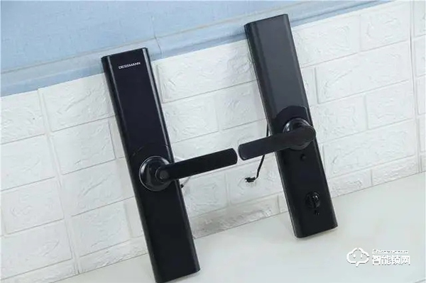 滿足你對半自動解鎖的全部需求，德施曼T862開箱體驗