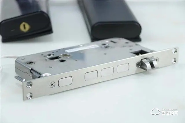 滿足你對半自動解鎖的全部需求，德施曼T862開箱體驗