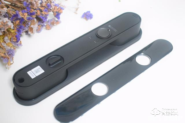 一握開(kāi)啟智能家——Aqara 全自動(dòng)智能推拉鎖 D100體驗(yàn) 一握開(kāi)啟智能家——Aqara 全自動(dòng)智能推拉鎖 D100體驗(yàn)