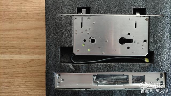 你理解全自動嗎？Aqara全自動推拉鎖D100告訴你