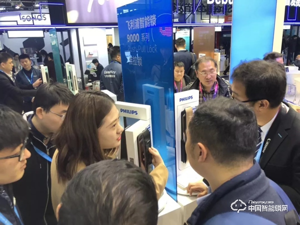 飛利浦智能鎖驚艷亮相2019AWE，用科技暢享美好生活！