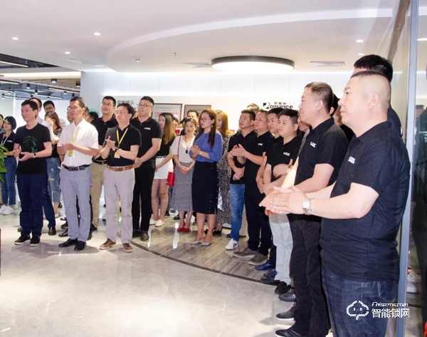 羅曼斯和奮達的強強聯合，對智能鎖行業意味著什么？