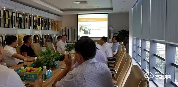 四川省閬中市楊德宇市長一行蒞臨豪力士考察指導(dǎo) 四川省閬中市楊德宇市長一行蒞臨豪力士考察指導(dǎo)