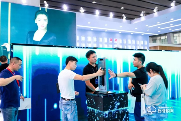 Kaadas凱迪仕建博會首秀告捷,顛覆行業科技盛宴,邀您來看! Kaadas凱迪仕建博會首秀告捷,顛覆行業科技盛宴,邀您來看!