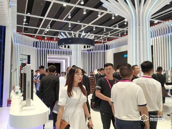 櫻花指紋鎖光科技主題展驚艷亮相廣州建博會 櫻花指紋鎖光科技主題展驚艷亮相廣州建博會