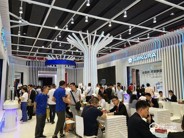 櫻花指紋鎖光科技主題展驚艷亮相廣州建博會 櫻花指紋鎖光科技主題展驚艷亮相廣州建博會