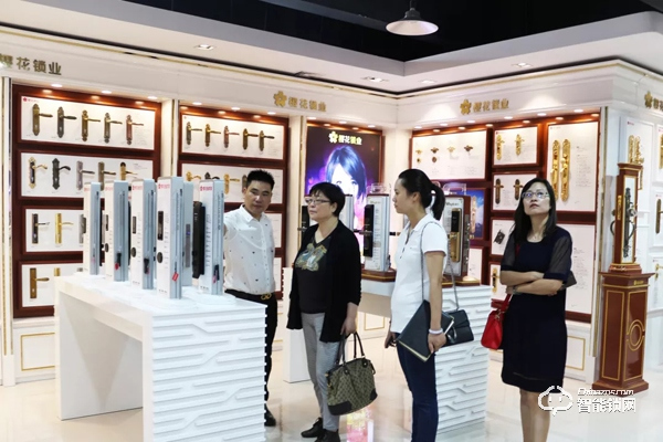 中國智能鎖行業考察行之走進櫻花指紋鎖 中國智能鎖行業考察行之走進櫻花指紋鎖