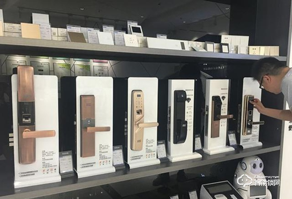 樸墅指靜脈智能鎖:掌握核心科技,讓功能更加實(shí)用 樸墅指靜脈智能鎖:掌握核心科技,讓功能更加實(shí)用