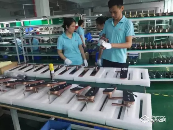 品牌實力成就產(chǎn)品價值 | 帶你走進達文西智能鎖生產(chǎn)車間 品牌實力成就產(chǎn)品價值 | 帶你走進達文西智能鎖生產(chǎn)車間