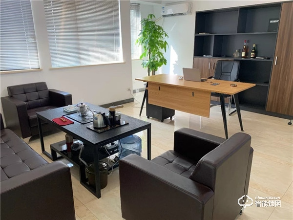 中國(guó)智能鎖網(wǎng)祝賀伯蘭美智能鎖武漢分公司成立 中國(guó)智能鎖網(wǎng)祝賀伯蘭美智能鎖武漢分公司成立