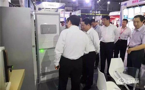 攜手并進! 榮事達“精”“智”亮相2019世界制造業大會 攜手并進! 榮事達“精”“智”亮相2019世界制造業大會