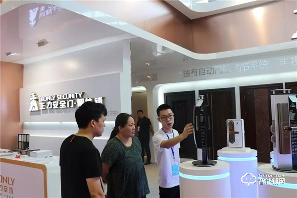 王力智能產品驚艷五金博覽會 王力智能產品驚艷五金博覽會