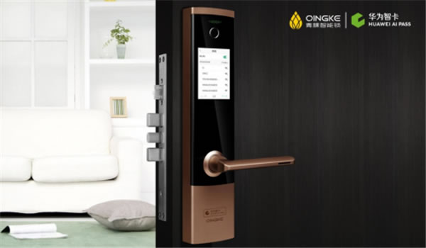 華為Mate30系列國內(nèi)發(fā)布會直擊!青稞智能鎖同臺亮相 華為Mate30系列國內(nèi)發(fā)布會直擊!青稞智能鎖同臺亮相