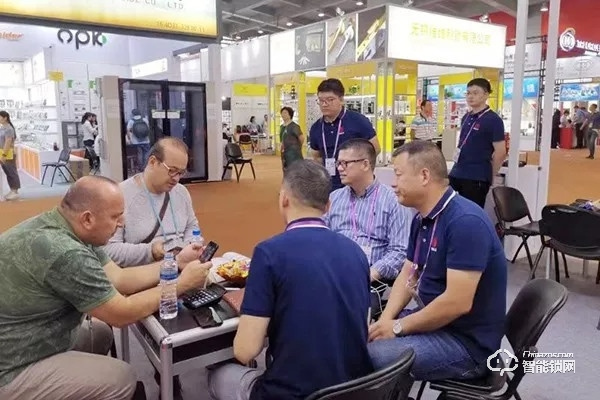 2019年秋季廣交會拉開帷幕,甌寶智能鎖盛裝出席 2019年秋季廣交會拉開帷幕,甌寶智能鎖盛裝出席