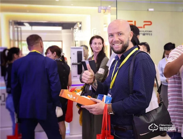 中山小欖五金鎖具博覽會上,楊格實力圈粉 中山小欖五金鎖具博覽會上,楊格實力圈粉