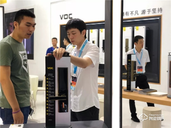 VOC &安博會 | T9智能門鎖獲金鼎獎權威認證，譽滿安博！